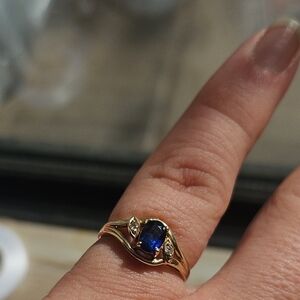 Elegant 14K Gold Sapphire And Diamond Engagment Ring